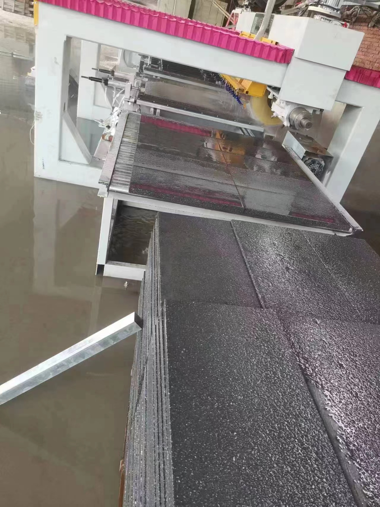 دستگاه برش سنگ سخت