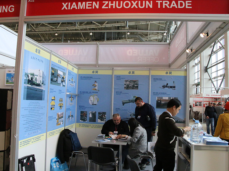 تیم فنی قوی ، تجهیزات تولید پیشرفته و فناوری تولید